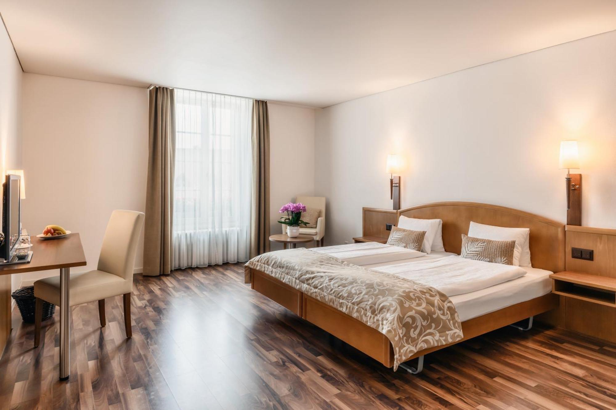 Hotel Landgasthof Schoenbuehl מראה חיצוני תמונה