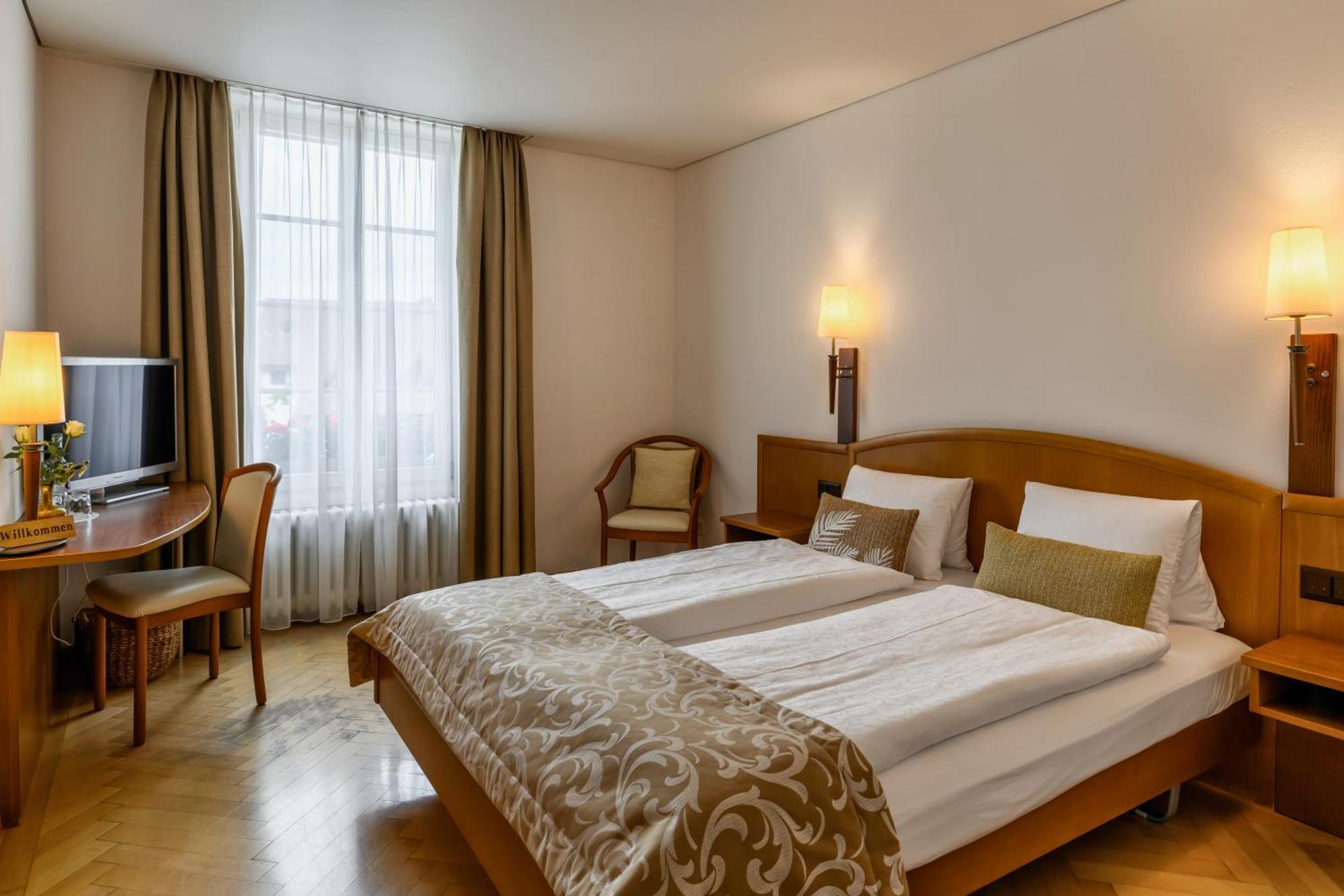Hotel Landgasthof Schoenbuehl מראה חיצוני תמונה